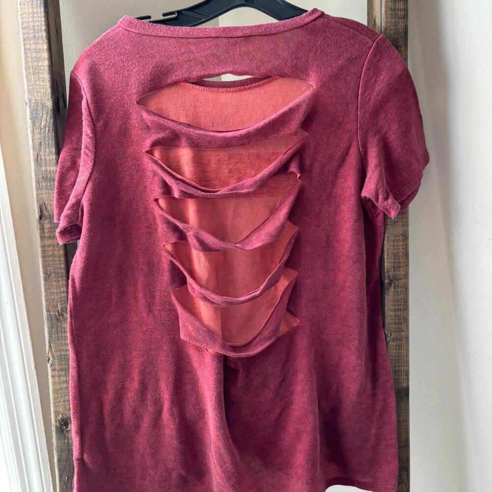 Back Slit Short Sleeve Top